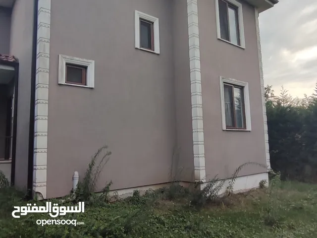 245 m2 3 Bedrooms Villa for Sale in Sakarya Sapanca