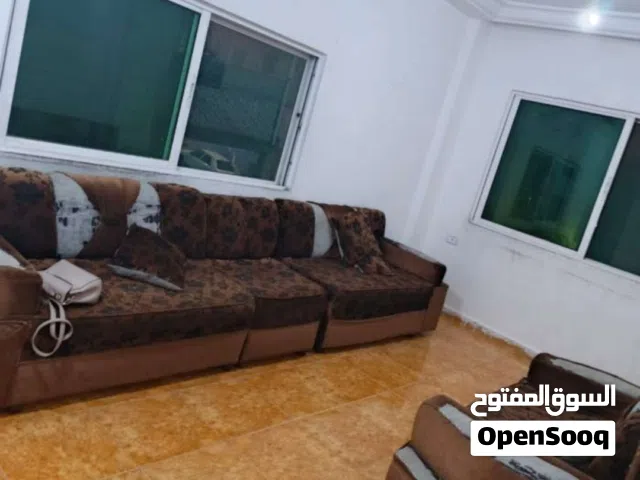 شقه للبيع  بحاله جيده جدا
