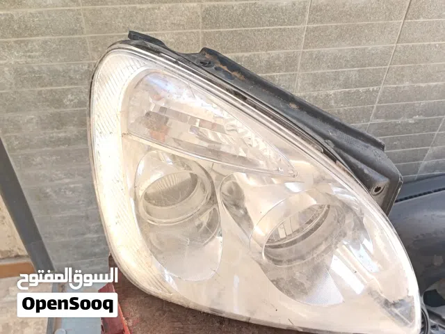 فنار كيا كارنيز يمين