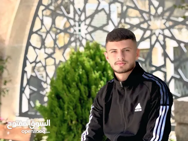 ادم عيسى عبد الله حنتش
