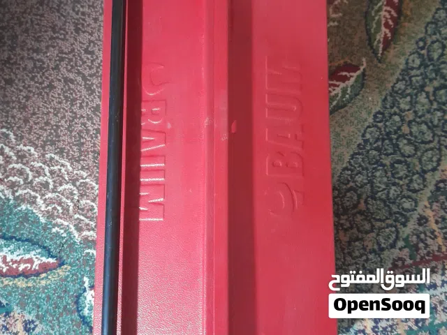 صندوق عدة 3 طبقات حديد شبه جديد استخدام قليل بنصف السعر