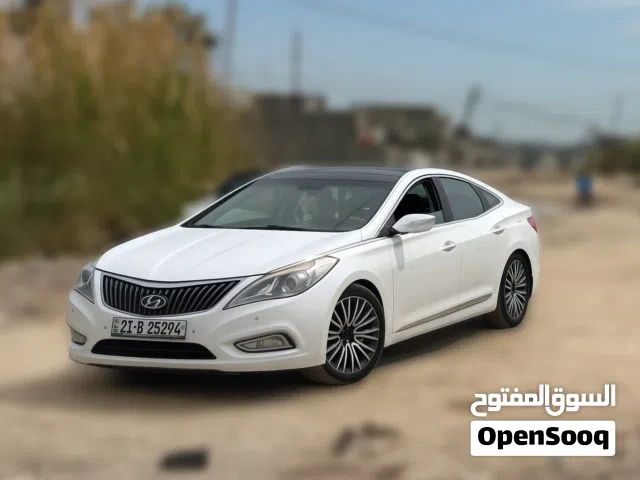 2014 هيونداي ازيرا Standard