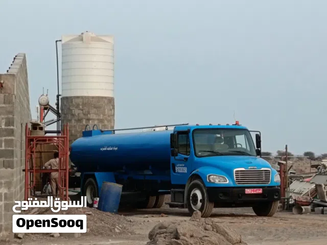 الإيجار تنكر 2800 جالون موديل 2013