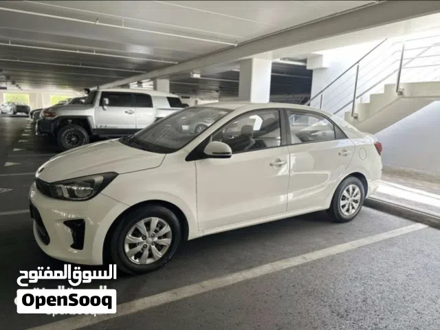 2021 كيا بيجاس Standard