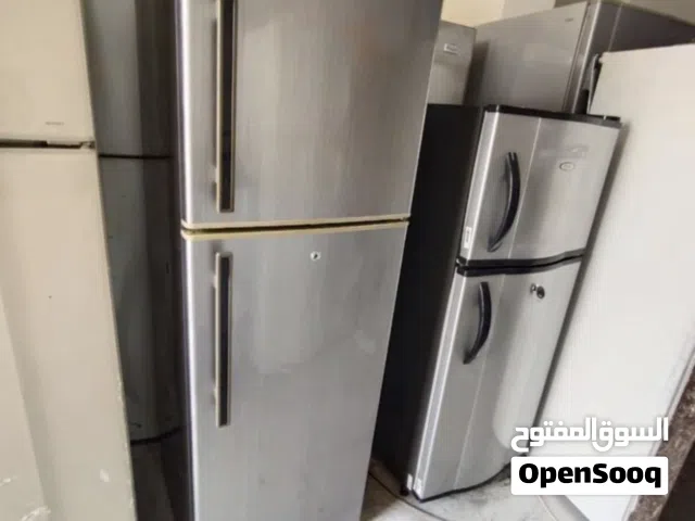 ثلاجة وفريزر