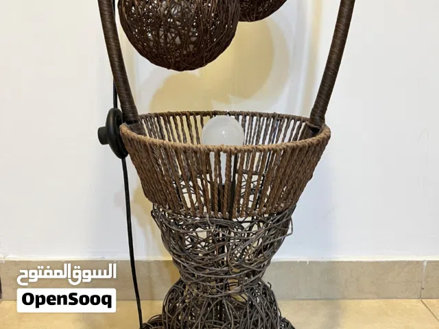 مصباح أرضي مميز لون بني