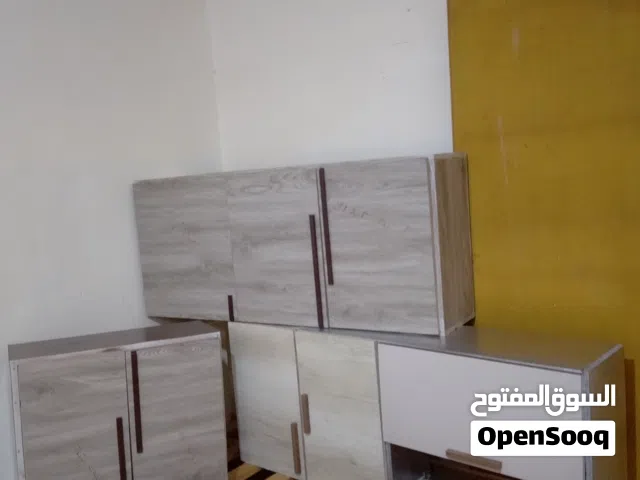 خزائن مطبخ معلقة
