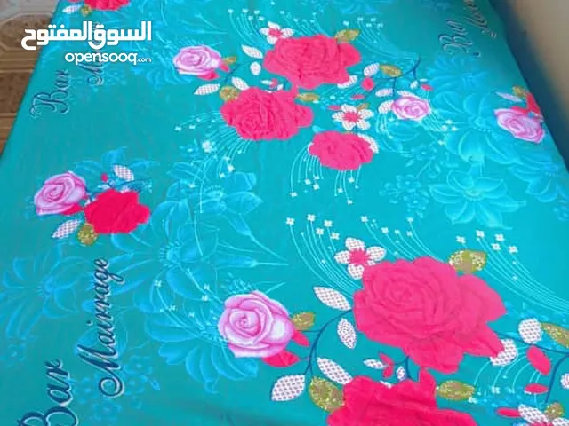 اثنين سراير اطفال خشب سويدي نظيف جدا سعرهم 50000 موجودين بالحديده