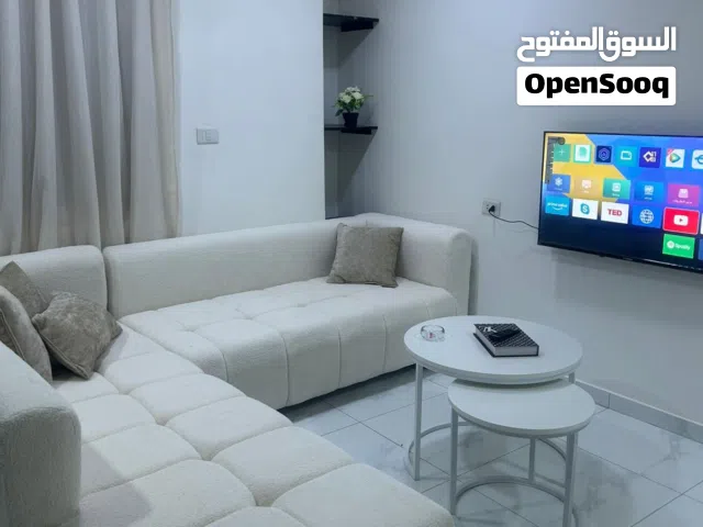 من المالك مباشرة شقة مفروشة تشطيب ممتاز بناء حديث للايجار في الجبيهة