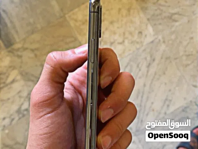 Apple iPhone X 256 GB in Tripoli