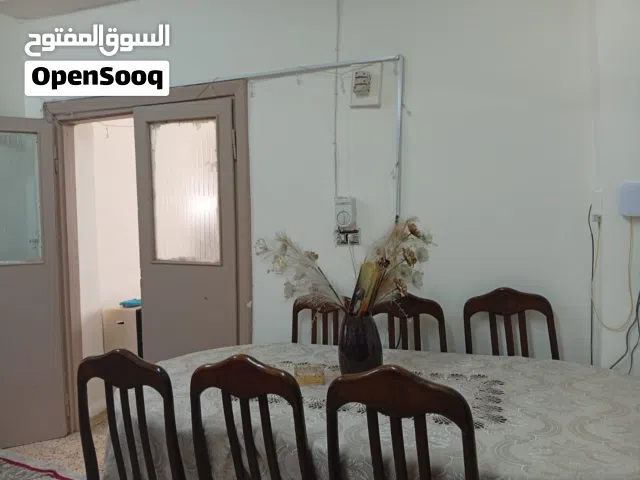 طقم كنب مع طاولة سفرة 8 مقاعد للبيع
