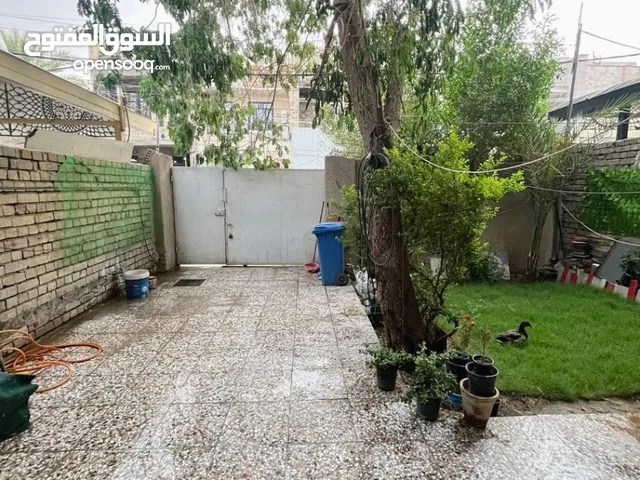 150 m2 More than 6 bedrooms Townhouse for Sale in Baghdad Binouk