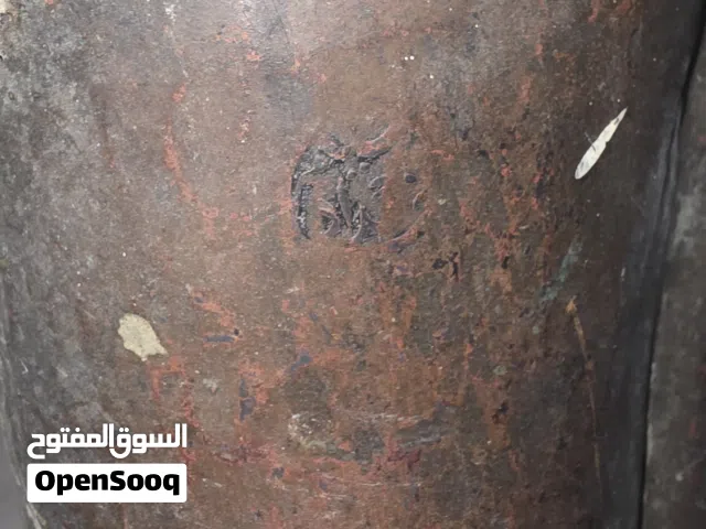 دلال قديمة