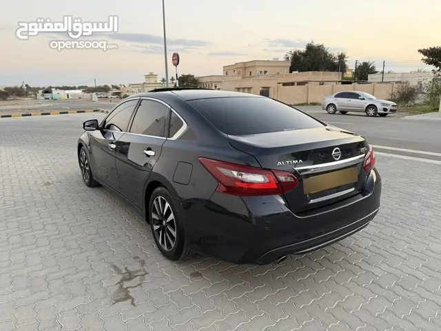 Used Nissan Altima in Al Batinah