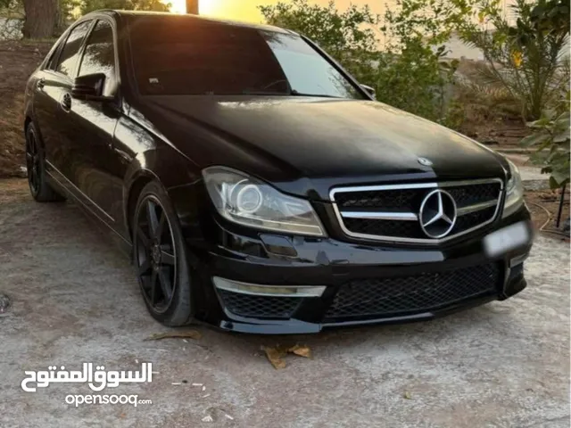 سيارة مرسيدس C300 موديل 2012 وارد كندا