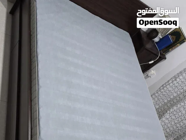 تخت وكمدينة وبسكليت رياضة