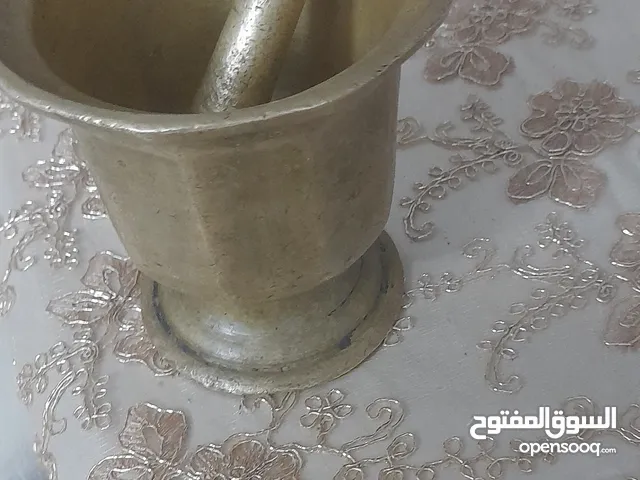 هاون نحاس اصفر قديم مع يد للبيع