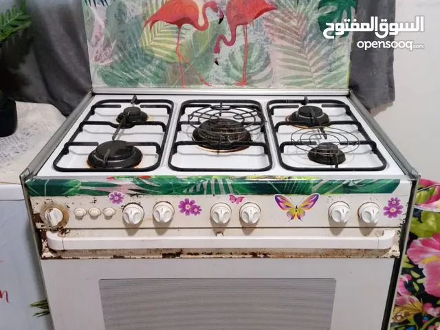 غاز مستعمل بس مشاءالله بجنن نارو ول فرن
