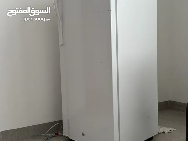 ثلاجة من نوع wansa مع فريزر داخلي صغير للبيع ثلاجة من نوع wansa مع فريزر داخلي صغير للبيع
