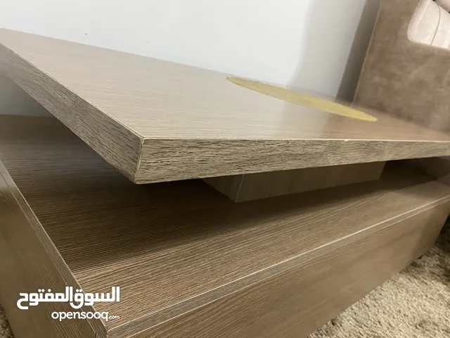 طاولات وسط مع سيرفيس