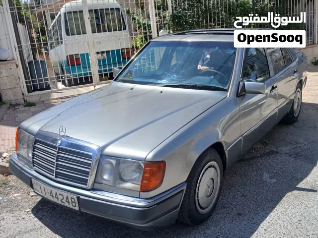 1992 Mercedes Benz E-Class E 200