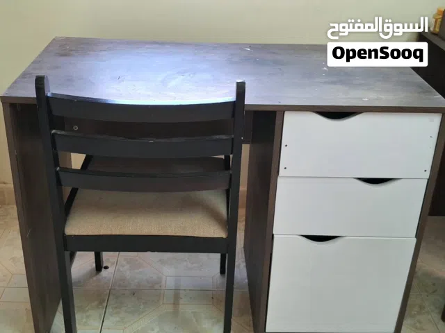 مكاتب للبيع