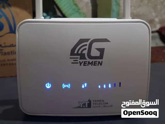 مودم فورجي من النوع القديم ابو بطارية ومعة بطارية احتياطي للبدل بمودم من النوعية الصغيرة