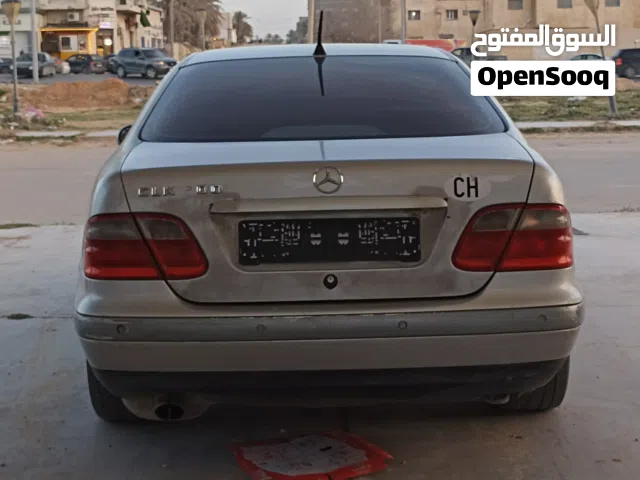 2002 مرسيدس بنز الفئة-CLK CLK 200