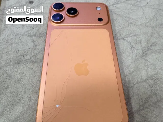 آيفون xماكس محور 17