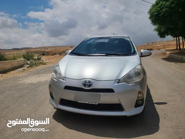 Used Toyota Prius in Amman