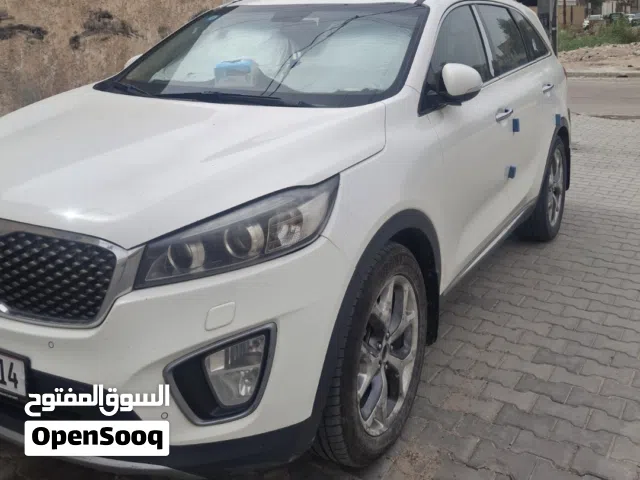 2017 كيا سورينتو Standard