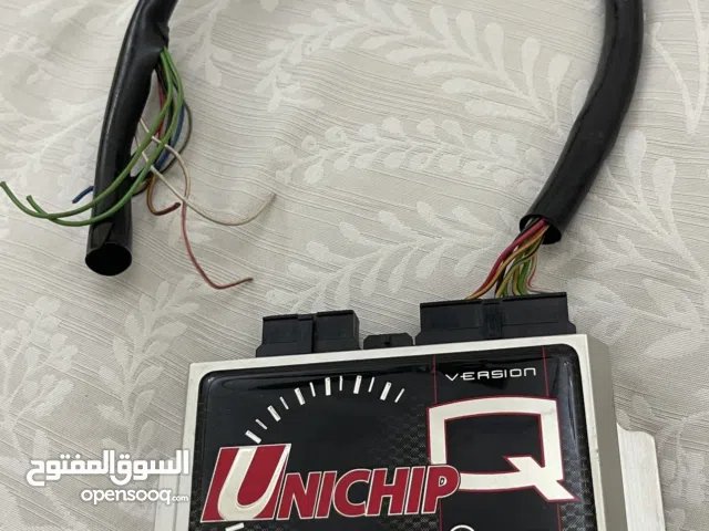 يوني جِب UNICHIP (Q+) وحدة تحكم إلكترونية متطورة وقابلة للبرمجة لزيادة سرعة المركبة