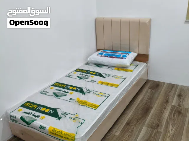 سرير مفرد مع مرتبة