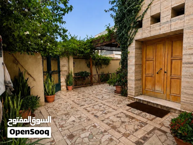 فيلا تجارية دورين للإيجار في النوفليين – واجهتين على شارع معبّد - تكييف كامل و مولد قلاب 33 ك.ف.أ