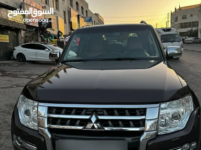 ميتسوبيشي باجيرو موديل 2018 للبيع