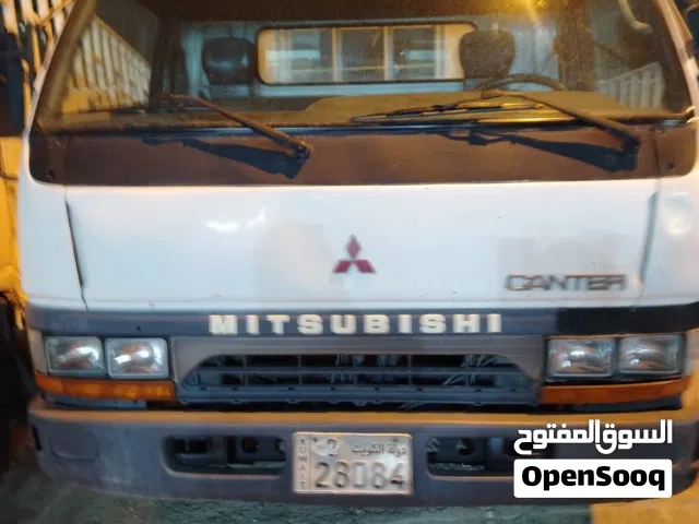 MITSUBISHI CANTER HALF LORRY