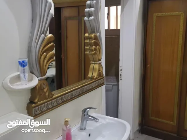 300 m2 4 Bedrooms Apartments for Sale in Jeddah Mishrifah