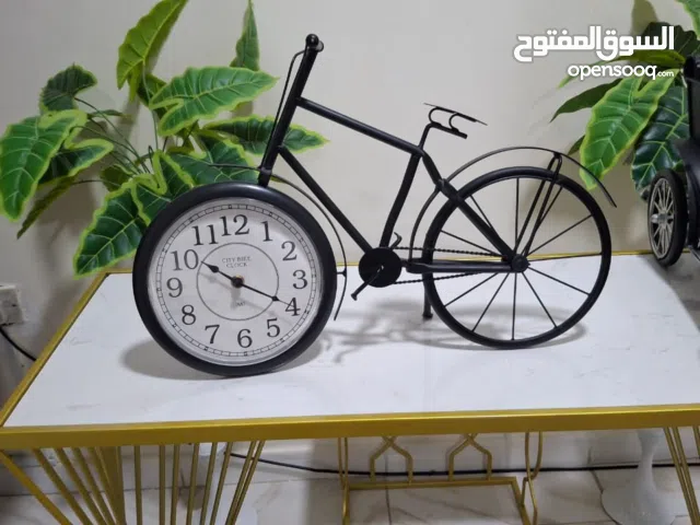 ساعات بلمسة فنية كلاسيك