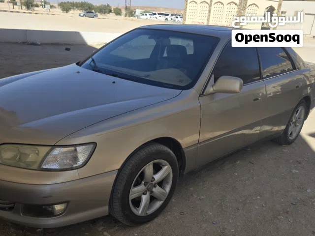 سيارة ليكزيس es300 موديل 2001 للبيع فقط