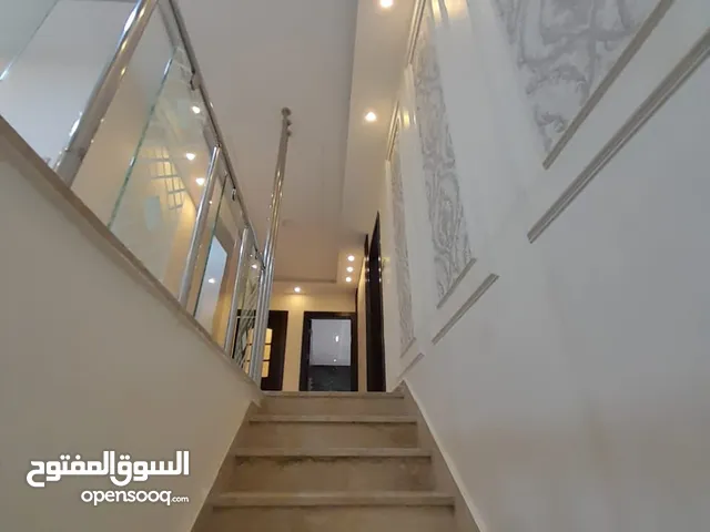 402 m2 4 Bedrooms Apartments for Sale in Amman Swefieh