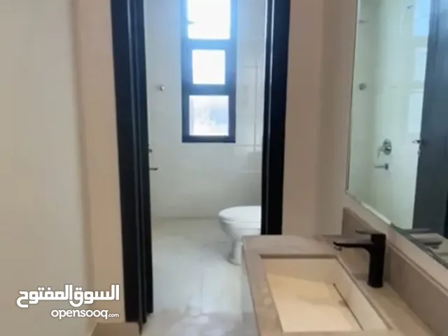 200 m2 3 Bedrooms Villa for Rent in Dammam Ash Shulah
