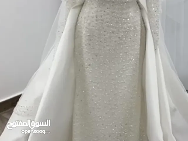 فستان عرس جديد شك يدوي مع طرحته كامل