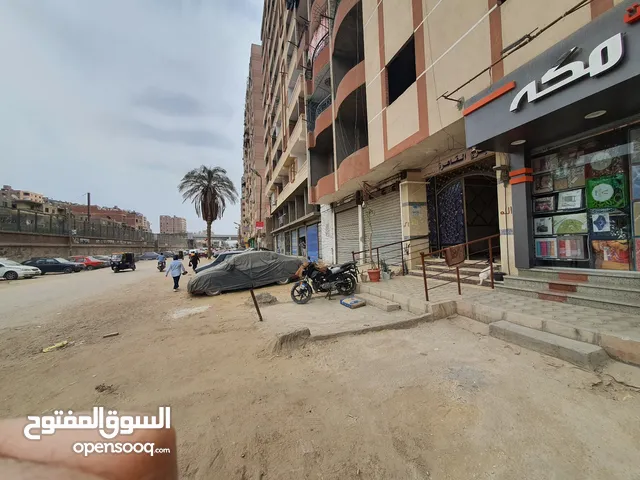 محل تجاري مرخص للبيع بعين شمس الغربيه.