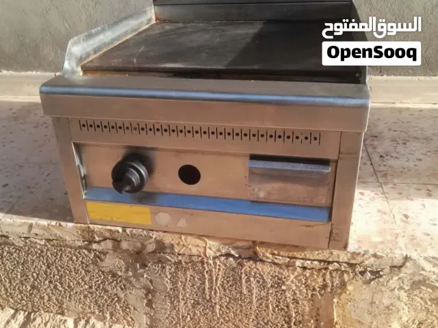 قرل للبيع 50*50 معه اوراق مطعم فاضلات