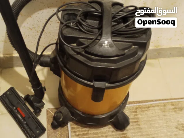 مكنسة كهربائية للبيع بحالة جيدة للبيع  أقرا الوصف للمعرفة نعمل بشكل طبيعي مناسبة لتنظيف المنزل والغب