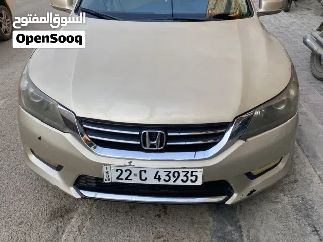 2013 هوندا اكورد Standard
