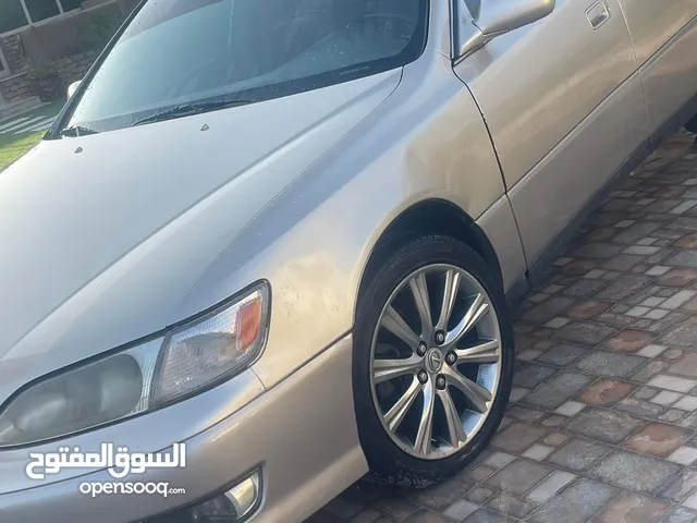 Used Lexus ES in Buraimi