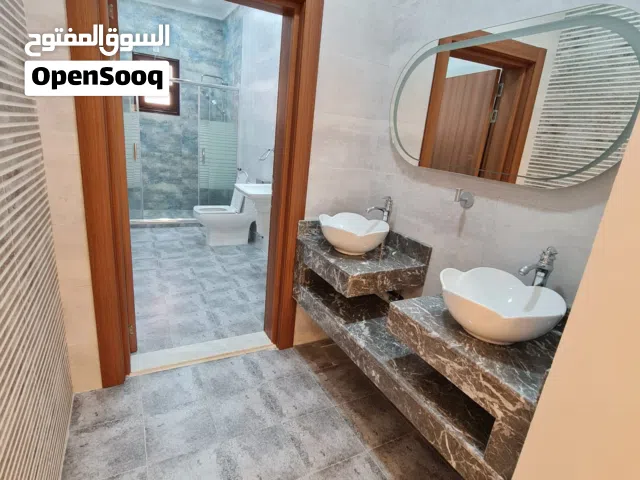 400 m2 5 Bedrooms Apartments for Rent in Kuwait City Jaber Al Ahmed