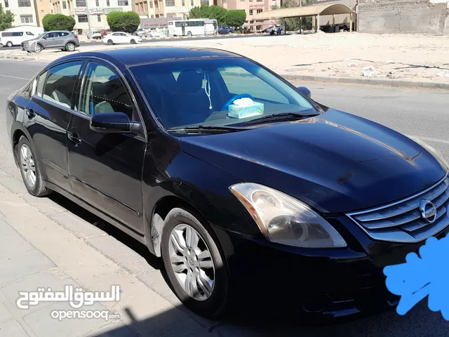 Nissan Altima 2012 good condition