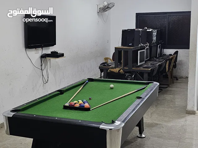 محل كمبيوترات واكس بوكس للبيع بحاله جيده